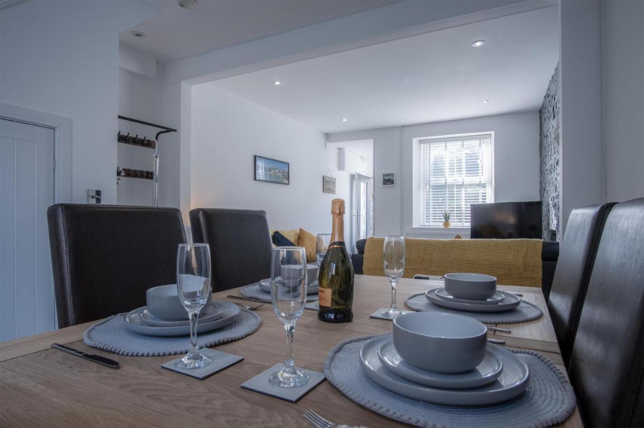 Hawtree Cottage - 2 Bedroom Cottage - Tenby Εξωτερικό φωτογραφία