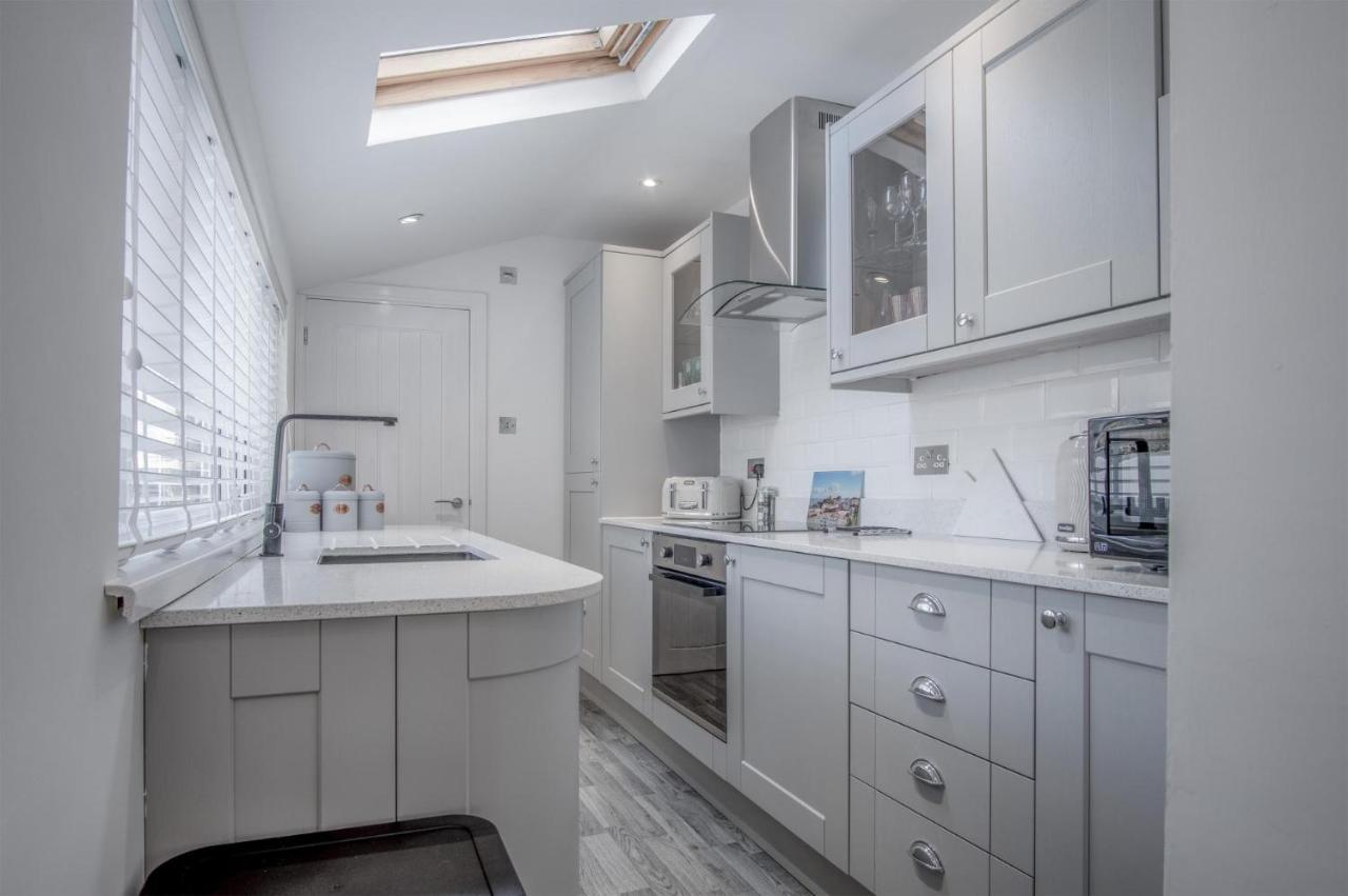 Hawtree Cottage - 2 Bedroom Cottage - Tenby Εξωτερικό φωτογραφία